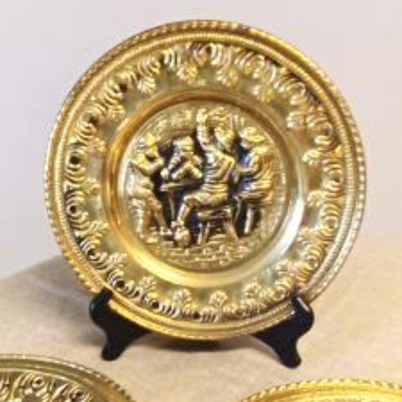 Set Of 3 Brass Embossed Wall Plates - Picture 1 of 5